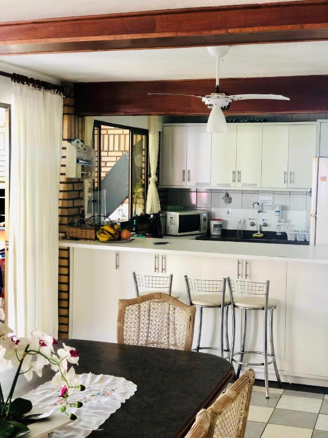 Quatro Ilhas Beach Hostel بومبينهاس المظهر الخارجي الصورة